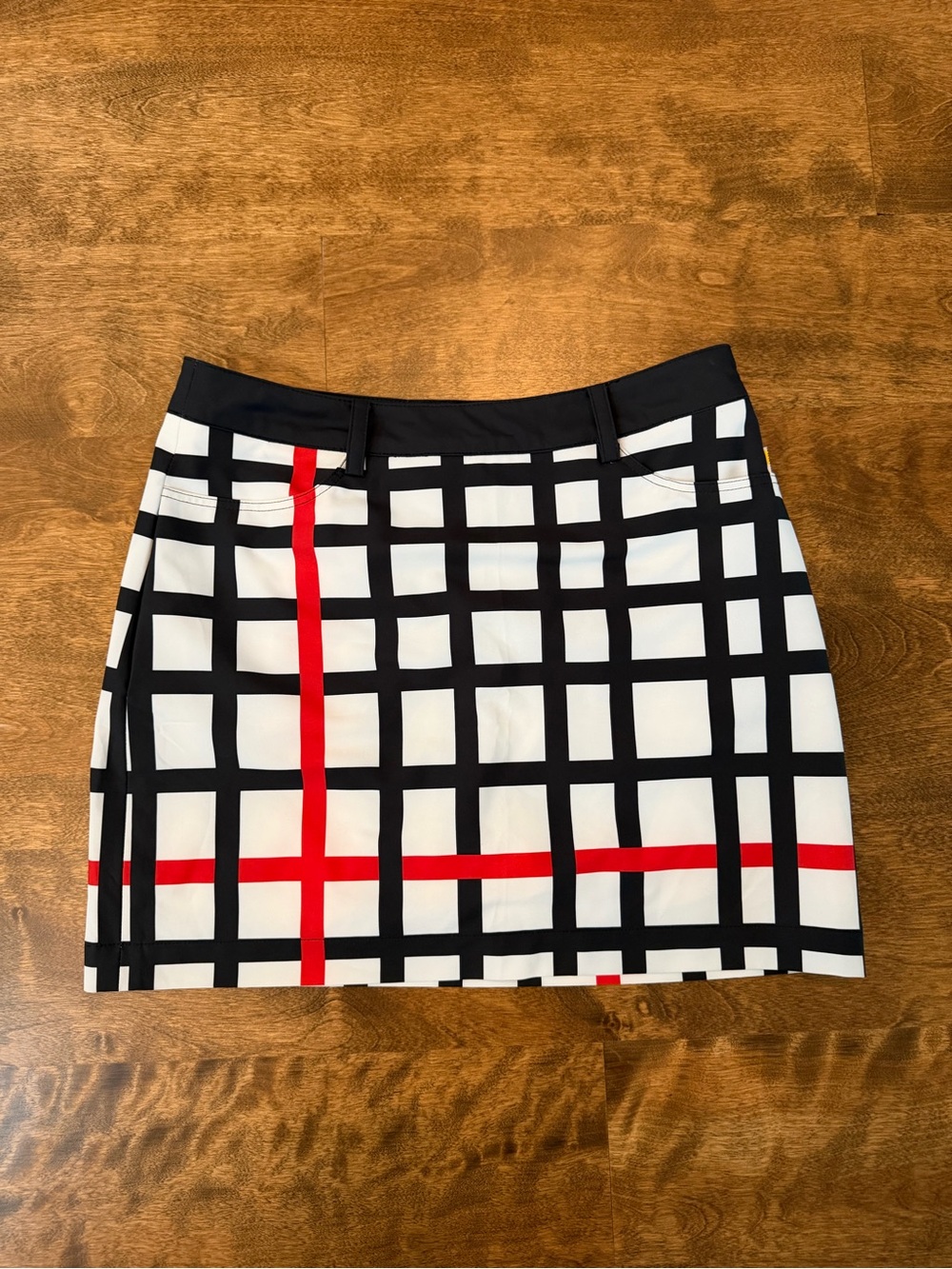 Louis Castel Geometric Plaid Golf Skirt Black White Red US 0-2/XS , 14” long